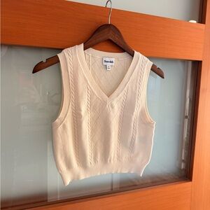 Sun-deh Cream V-Neck Sweater Vest